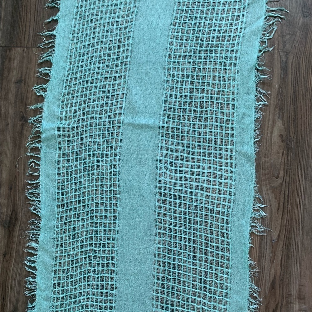 Scarf - Picture 5 of 6